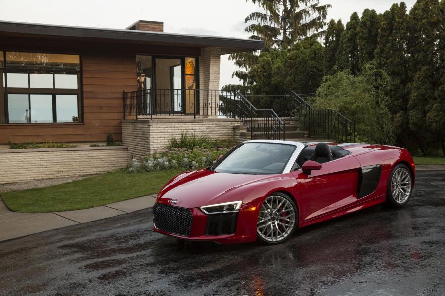  Audi R8 Spyder V10 2017 года  (NA) (фото 11 из 51)